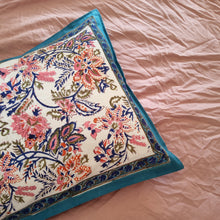 Load image into Gallery viewer, Pillow slip pair "Analyse" white