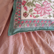 Load image into Gallery viewer, Pillow slip pair "Daphne" white