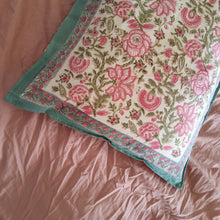 Load image into Gallery viewer, Pillow slip pair "Daphne" white