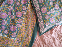 Load image into Gallery viewer, Pillow slip pair "stacey" green