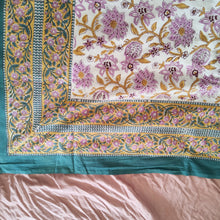 Load image into Gallery viewer, Stacey white/purple