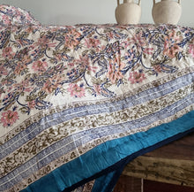 Load image into Gallery viewer, Analyse double sided quilt