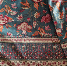 Load image into Gallery viewer, Agatha