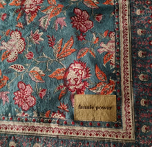 Load image into Gallery viewer, Agatha