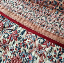 Load image into Gallery viewer, Alice double sided quilt