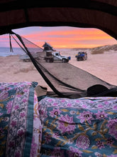 Load image into Gallery viewer, Pillow slip pair "stacey" green