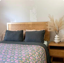 Load image into Gallery viewer, Stacey green/purple