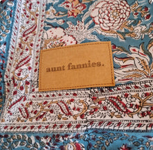 Load image into Gallery viewer, Betty