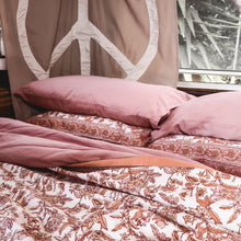 Load image into Gallery viewer, Dolly