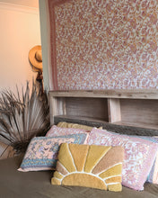 Load image into Gallery viewer, Dolly