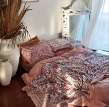 Load image into Gallery viewer, Pillow slip pair "Alice" in white