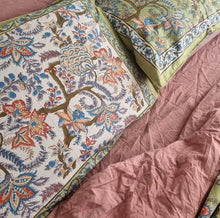 Load image into Gallery viewer, Pillow slip pair "Olive"