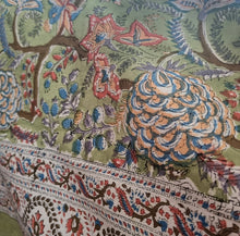 Load image into Gallery viewer, Pillow slip pair "Olive"