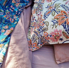 Load image into Gallery viewer, Pillow slip pair &quot;Analyse&quot;
