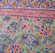 Load image into Gallery viewer, Uma
