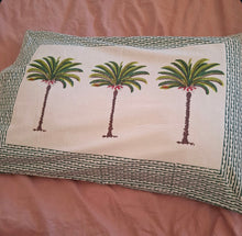 Load image into Gallery viewer, Pillow slip pair "palm" green
