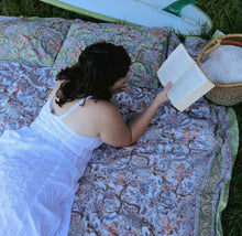 Load image into Gallery viewer, Pillow slip pair "Olive" white
