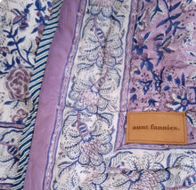 Load image into Gallery viewer, Havana &quot;purple/white&quot; double sided quilt
