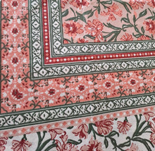 Load image into Gallery viewer, Cordelia in champagne
