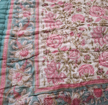 Load image into Gallery viewer, Daphne "double sided quilt"
