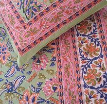 Load image into Gallery viewer, Pillow slip pair &quot;Uma&quot;
