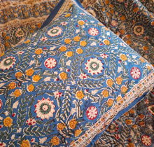 Load image into Gallery viewer, Wilma &quot;the quilt&quot;
