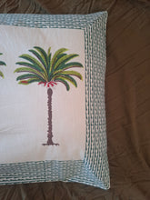 Load image into Gallery viewer, Pillow slip pair "palm" green
